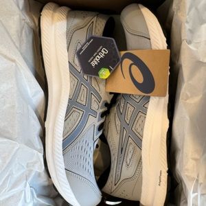 Brand NWT ASICS Ortholite running shoes.